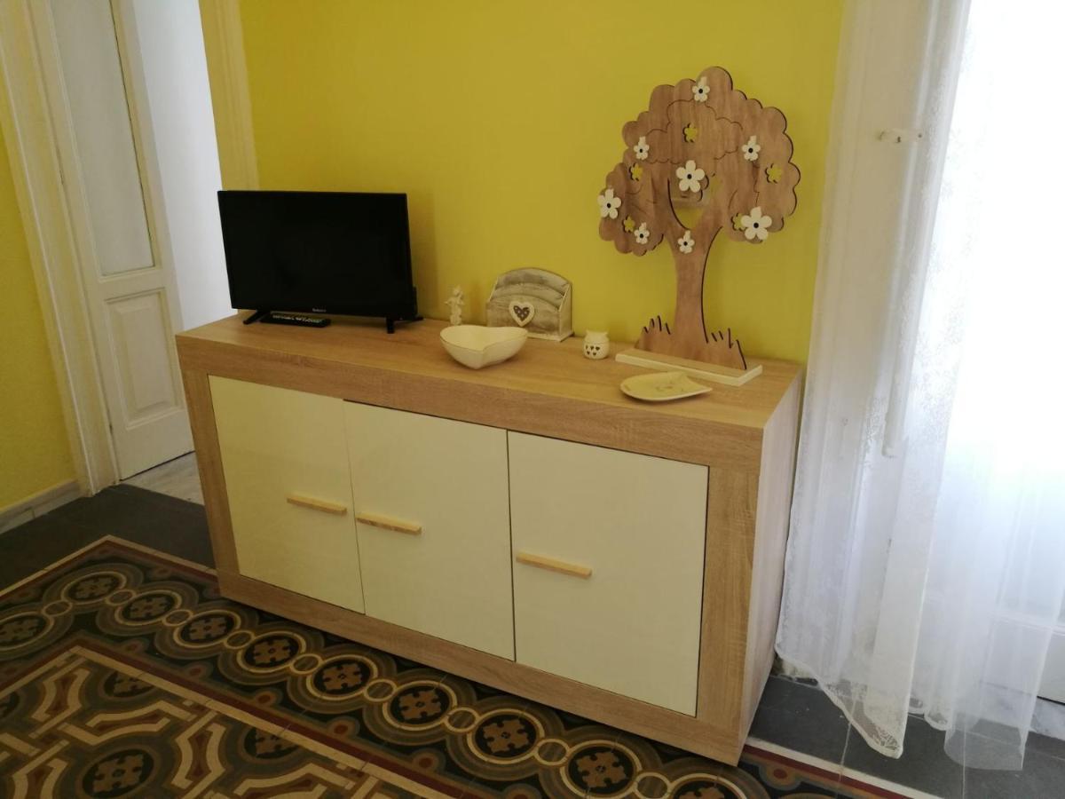 Appartamento Cuore Al Centro Di Ταράντο Εξωτερικό φωτογραφία