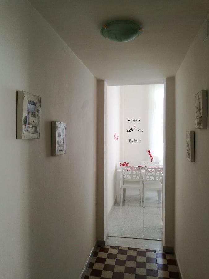 Appartamento Cuore Al Centro Di Ταράντο Εξωτερικό φωτογραφία